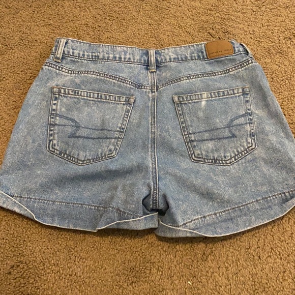 American Eagle High Waisted Jean Shorts Size 6 - Picture 2 of 3